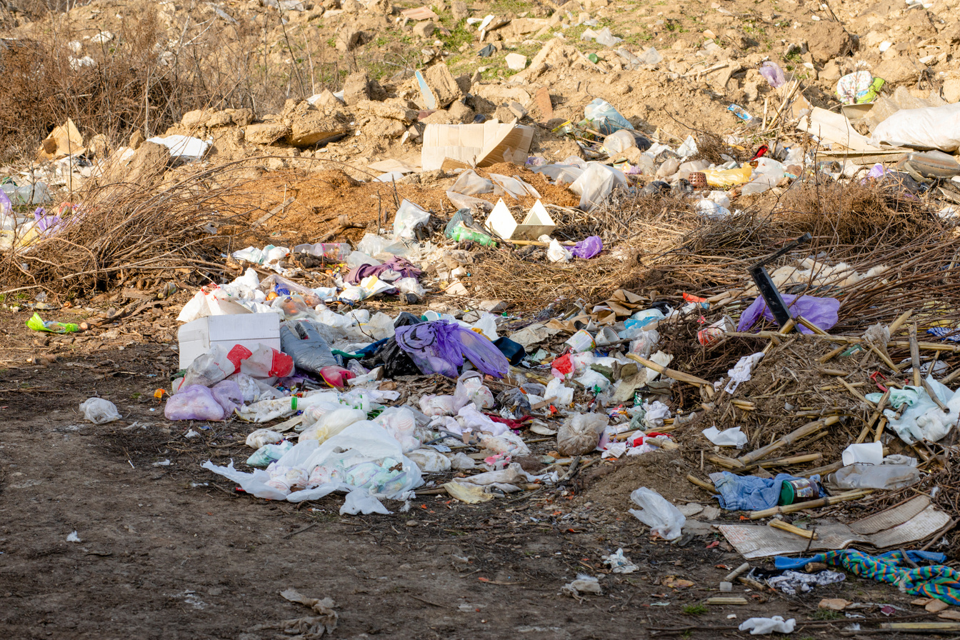 Details of the landfill in an inappropriate place